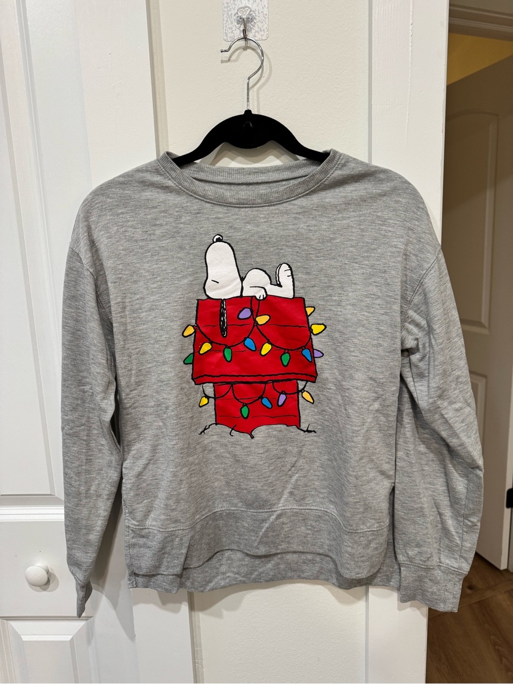 Peanuts Gray Sweatshirt with Red Snoopy Doghouse and Christmas Lights